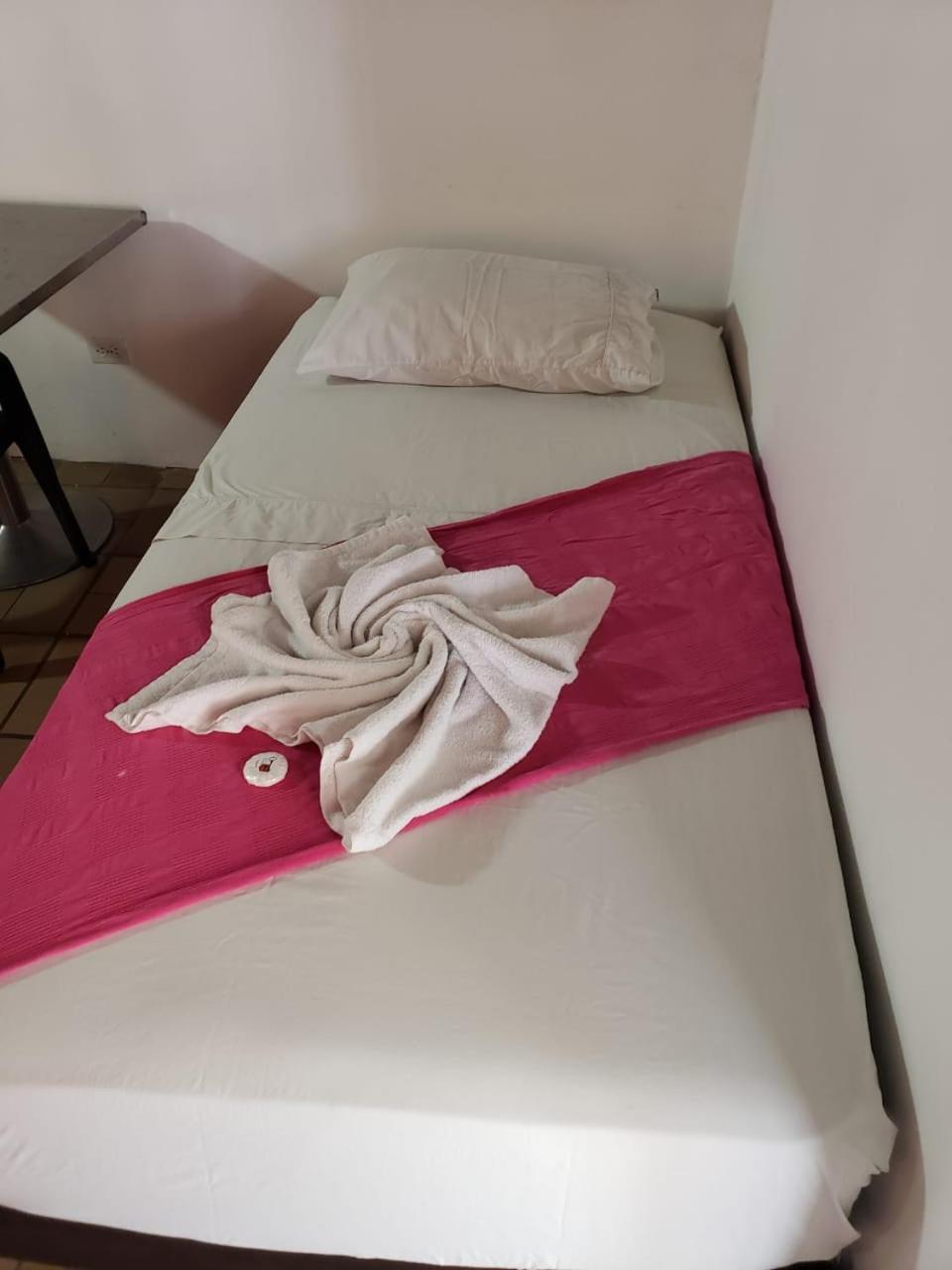 Mi Llave Hostels Cartagène Extérieur photo